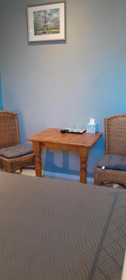 Sur La Bonnefooi Bed & Breakfast Prades-sur-Vernazobre Eksteriør bilde