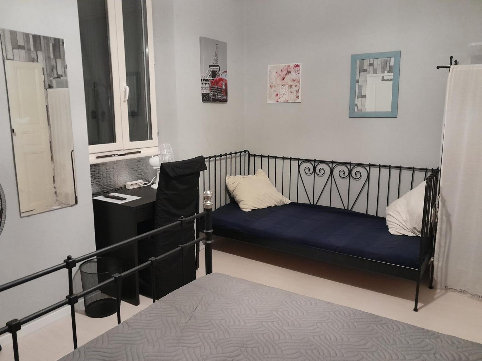 Sur La Bonnefooi Bed & Breakfast Prades-sur-Vernazobre Eksteriør bilde
