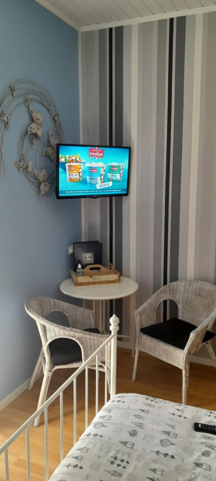 Sur La Bonnefooi Bed & Breakfast Prades-sur-Vernazobre Eksteriør bilde